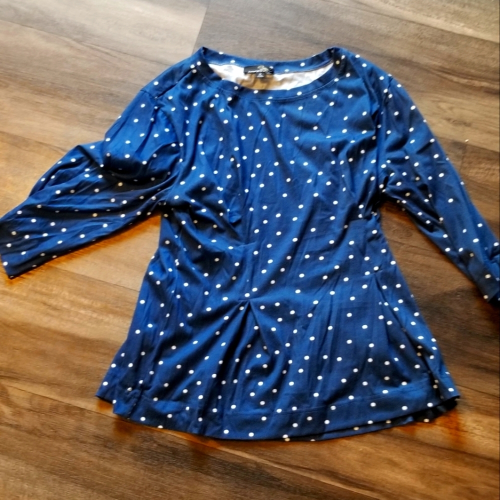 Navy dot pleated top